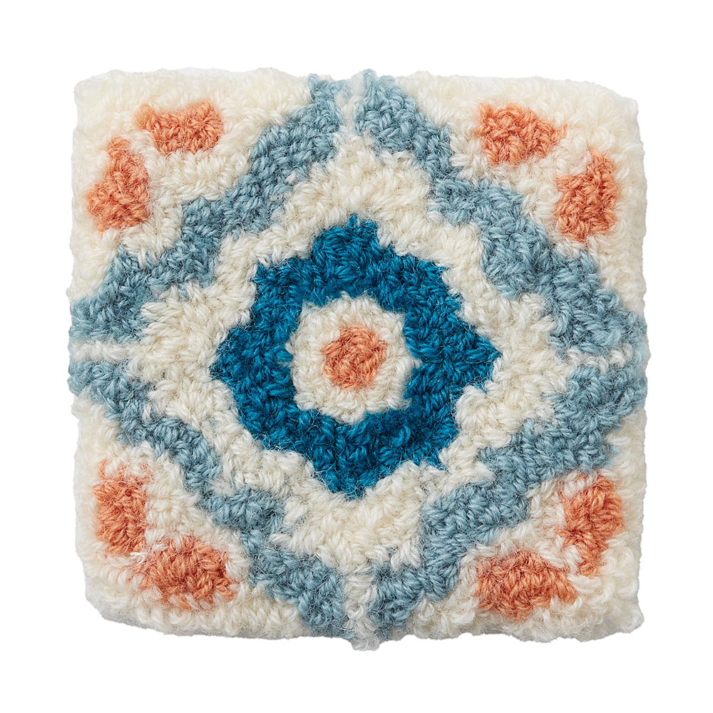 パンチニードルで作るミニラグ　レース