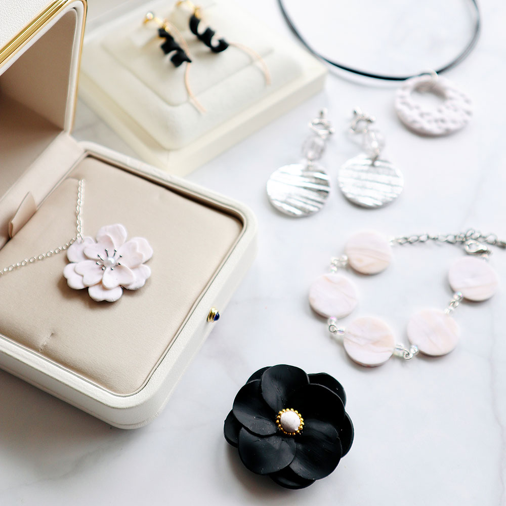 【毎月お届け】クレイでつくるモノトーンアクセサリー 手づくりキット