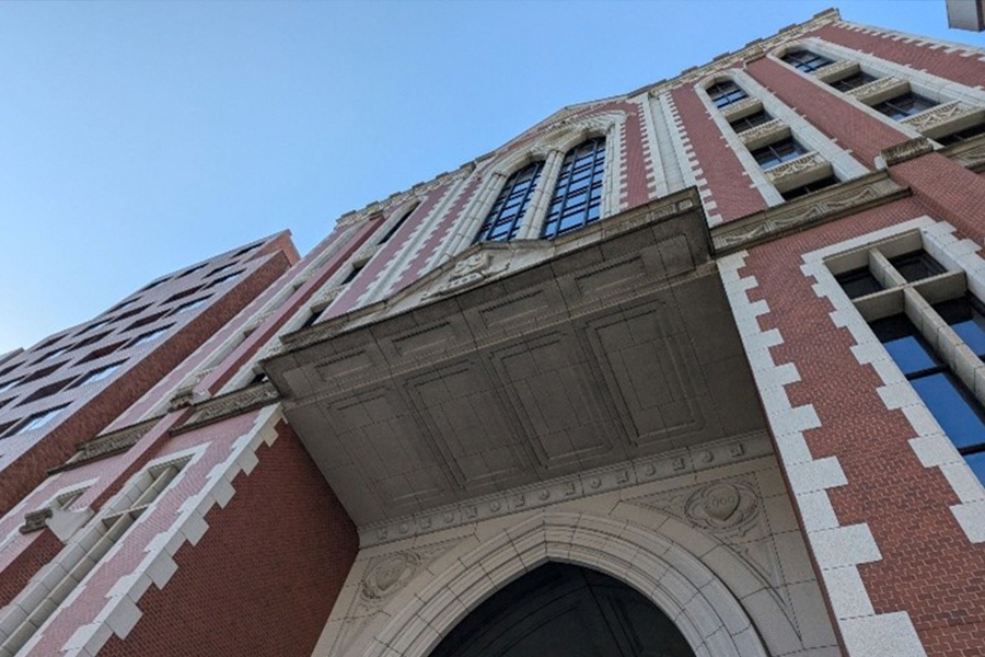 慶應義塾大学