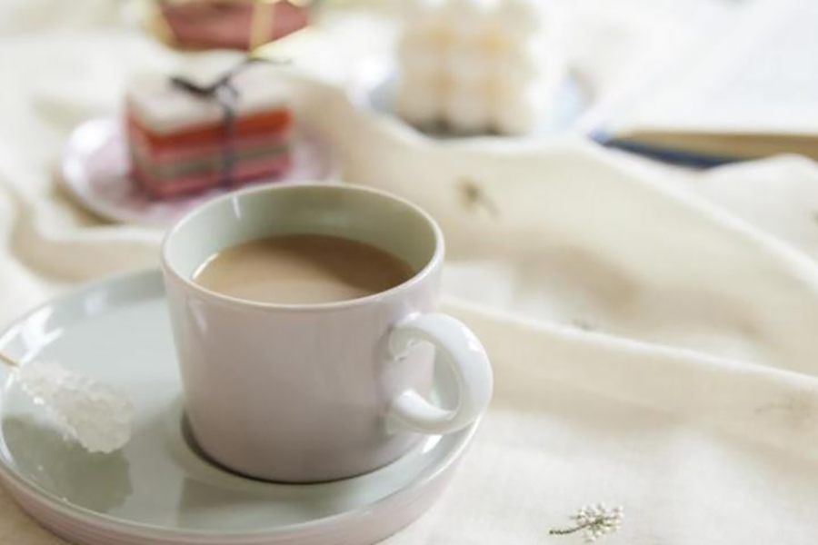 人気の単色転写紙のベタ貼りシリーズ　新講座「カップの外側内側＆凸凹のある白磁」