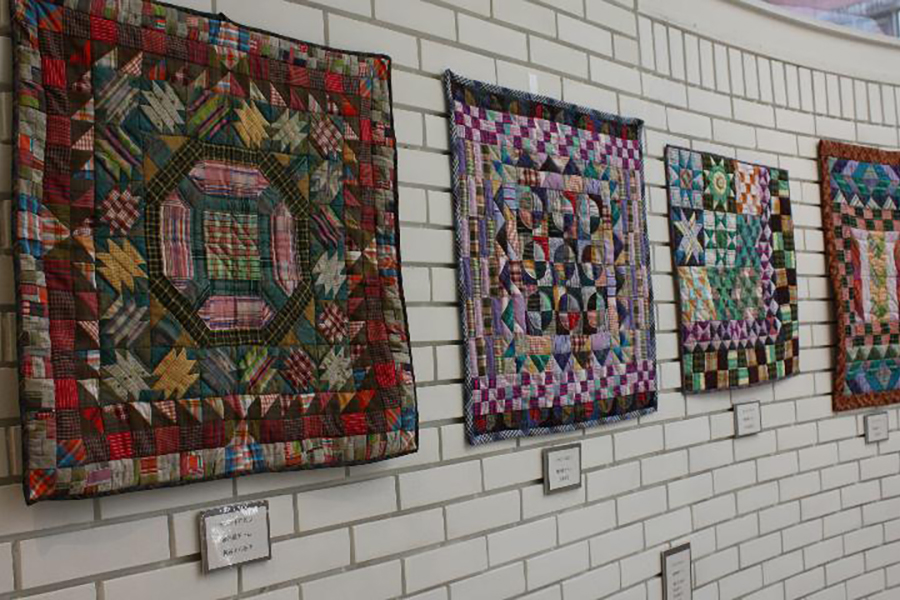 「キルトスタジオ布細工」30周年記念 メンバー作品展