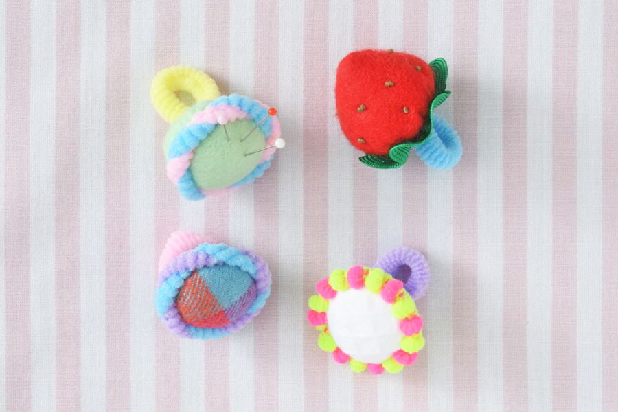 【WEB限定】自分時間のちいさな針仕事 くるみボタンのミニピンクッション[2026年4月分]