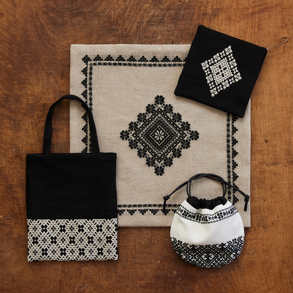 モノトーンのこぎん刺し