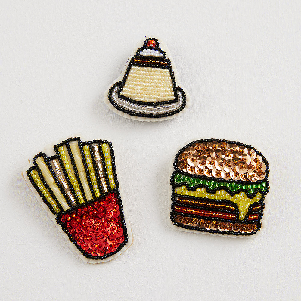 美味しそうなブローチのビーズ刺しゅうキット